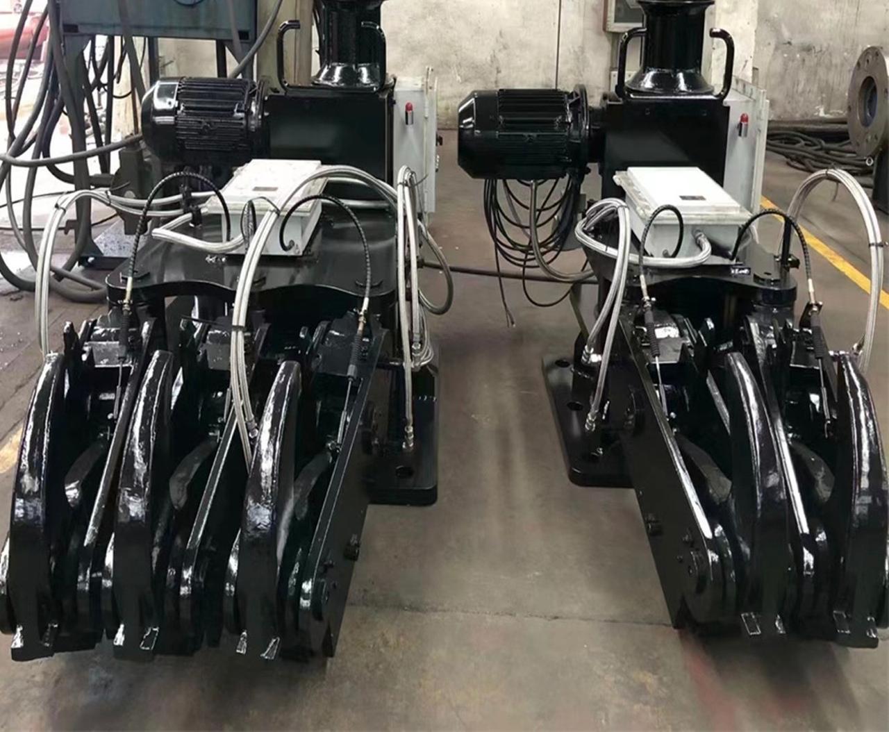 Cabrestantes e Ganchos de Amarração